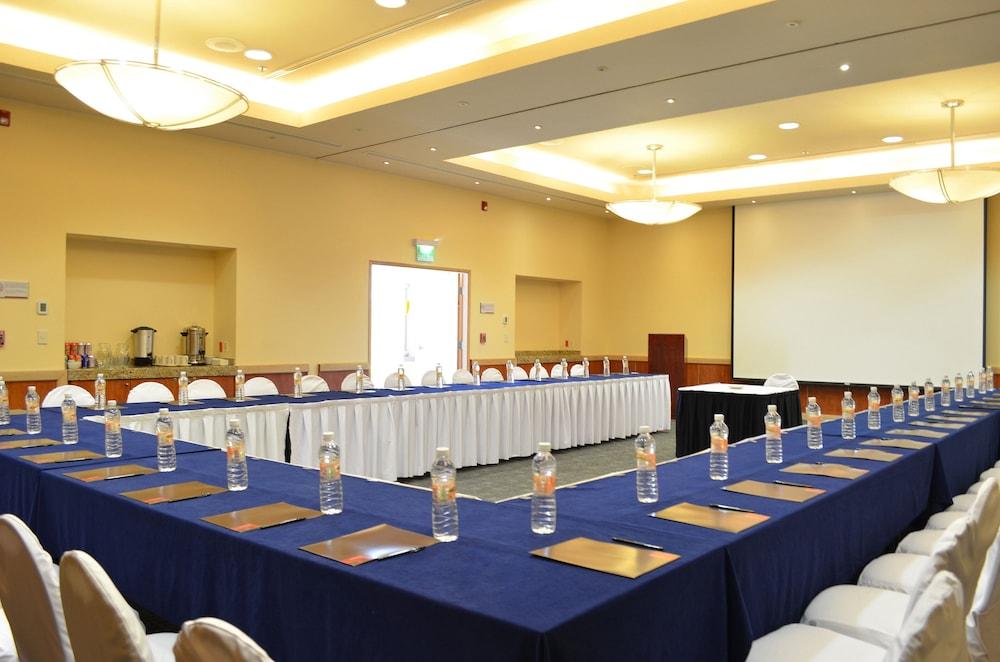 Fiesta Nogales Hotel